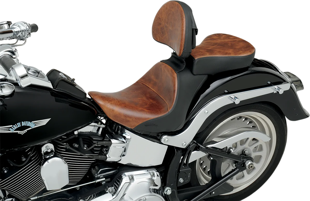 Saddlemen Lariat Seat - Softail '06-'17 806-12-0041B - Installation View