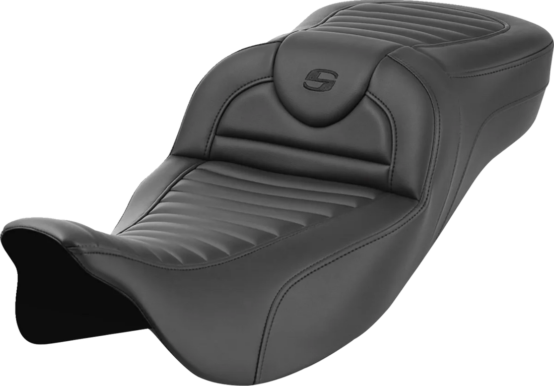 Saddlemen Roadsofa™ Extended Reach Seat - with Backrest - Tuck-n-Roll - FL '08-'23 808-07B-203B0 - Side View