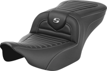 Load image into Gallery viewer, Saddlemen Roadsofa™ Seat - without Backrest - Tuck-n-Roll - Carbon Fiber - FLTR/FLHX '23-'24 823-07-20400 - Main Product View