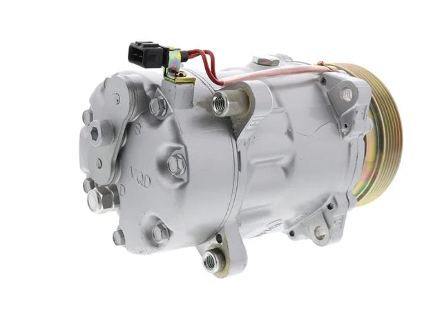 Sanden A/C Compressor 1652.1016 - Side View