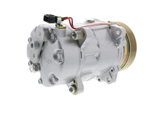 Load image into Gallery viewer, Sanden A/C Compressor 1652.1016 - Side View