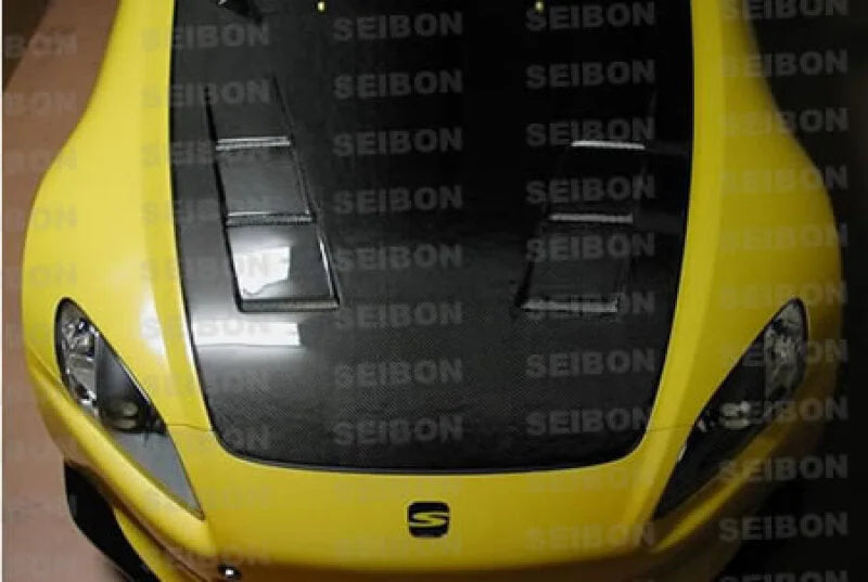Seibon 00-09 Honda S2000 TS Carbon Fiber Hood - Installation View