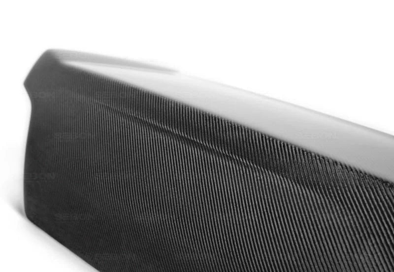 Seibon 02-05 Subaru WRX/ 04-05 STi OEM Carbon Fiber Trunk Lid ***does not fit 06-07 models - Installation View