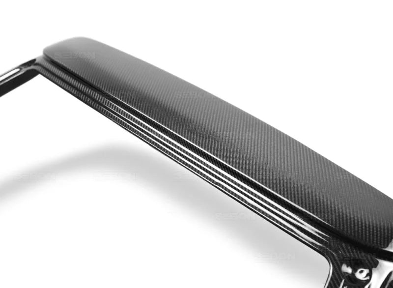 Seibon 02-07 Subaru WRX Wagon Carbon Fiber Hatch - Installation View