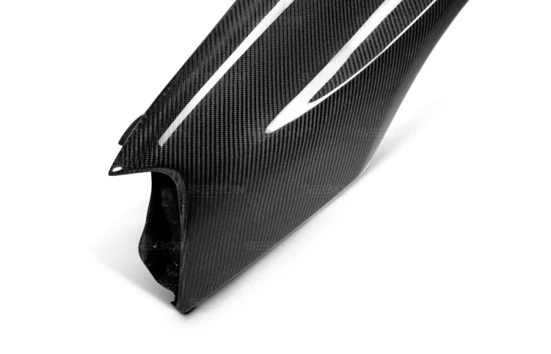 Seibon 04-05 Subaru WRX/STi 10mm Wider Carbon Fiber Fenders - Main Product View