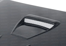 Load image into Gallery viewer, Seibon 04-08 Acura TL CW-Style Carbon Fiber Hood - Side View