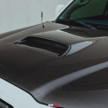 Load image into Gallery viewer, Seibon 05-11 Toyota Tacoma TR-Style Carbon Fiber Hood - Main Product View