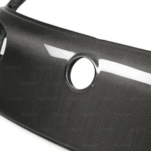 Load image into Gallery viewer, Seibon 06-09 Volkswagegn Golf GTI OEM Carbon Fiber Trunk Lid - Additional View 7