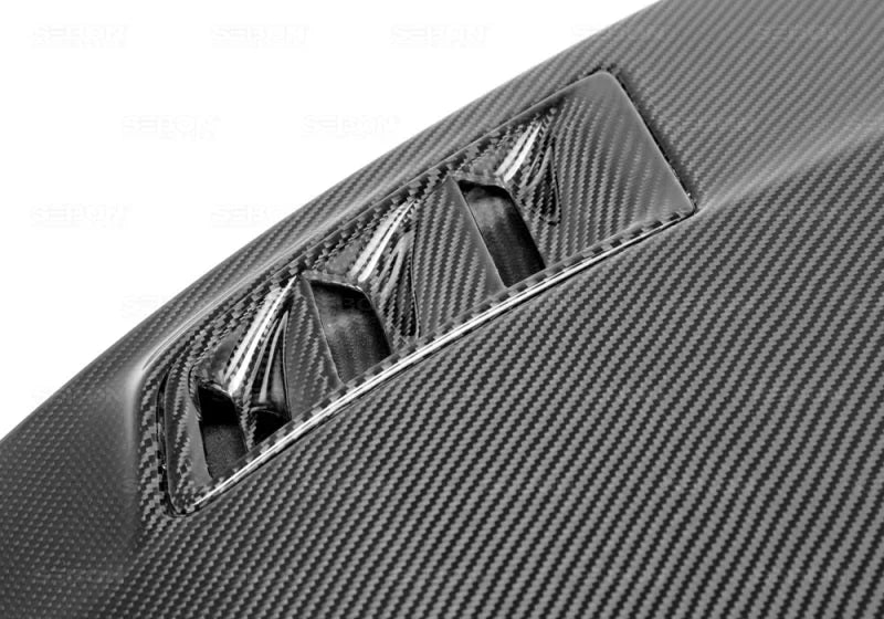 Seibon 06-10 Honda Civic 4 Door JDM / Acura CSX (FD1/2/3/5) MG II Carbon Fiber Hood - Installation View