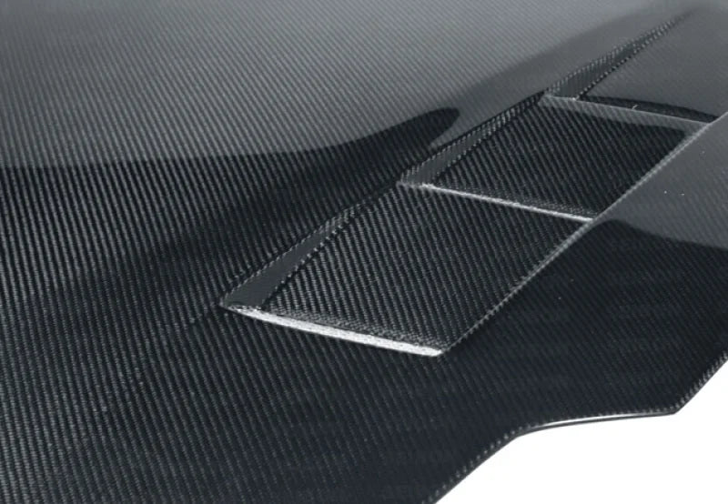 Seibon 07-08 Nissan 350z TS-style Carbon Fiber Hood - Installation View