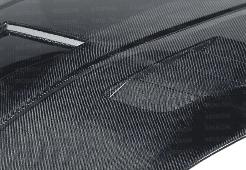 Seibon 07-08 Nissan 350z VT-style Carbon Fiber Hood - Installation View