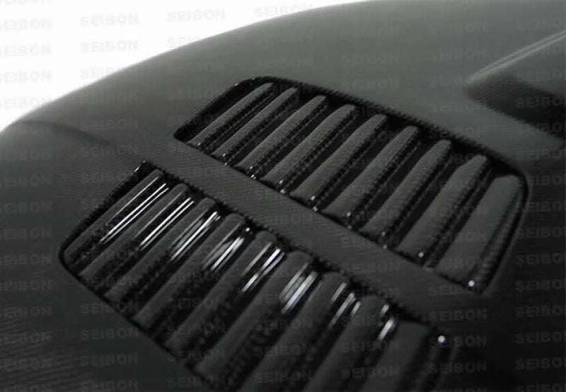 Seibon 07-10 BMW 3 Series 2 dr E92 (Excl M3 & convertible) GTR-style Carbon Fiber Hood - Detail View