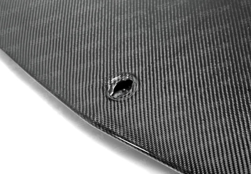 Seibon 07-11 Mercedes Benz C-Class (Does Not Fit C63) OEM-Style Carbon Fiber Hood - Side View