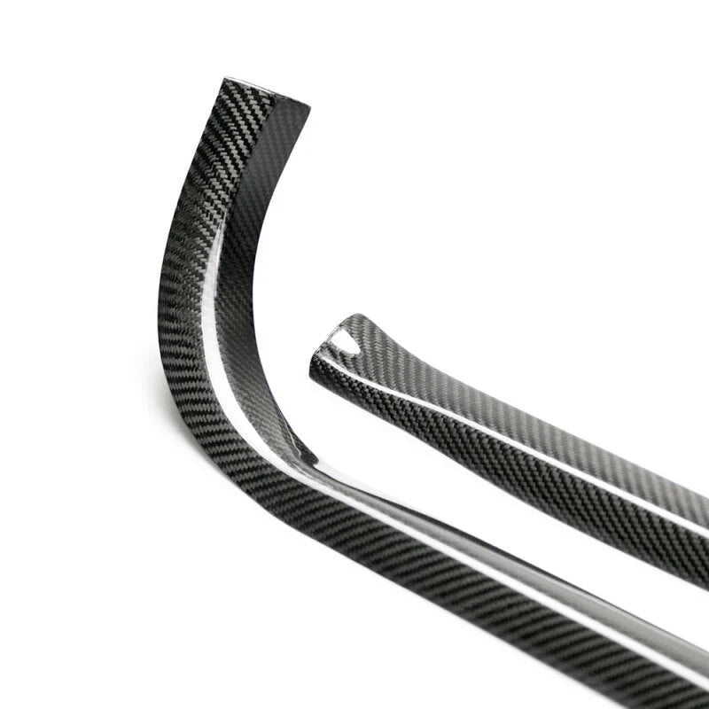 Seibon 09-10 Nissan GTR R35 OEM Style Carbon Fiber Door Sills Trim (Pair) - Installation View