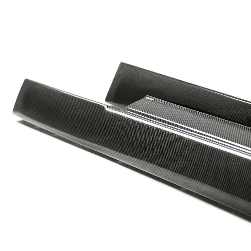 Seibon 09-10 Nissan GTR R35 OEm Style Carbon Fiber Side Skirts - Main Product View