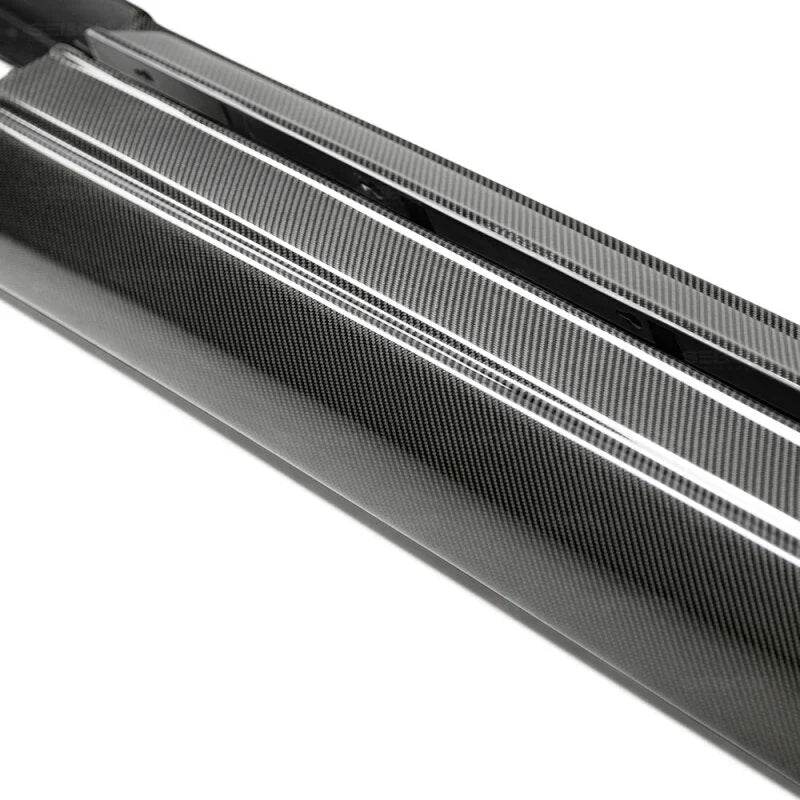 Seibon 09-10 Nissan GTR R35 OEm Style Carbon Fiber Side Skirts - Installation View