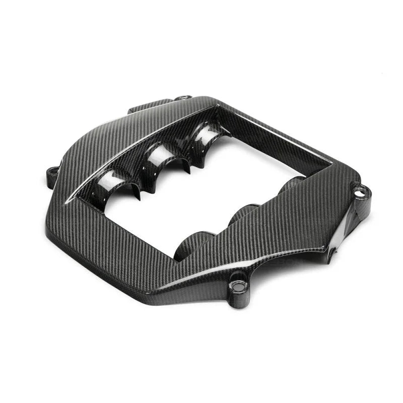 Seibon 09-11 Nissan GTR R35 Carbon Fiber Engine Cover - Installation View