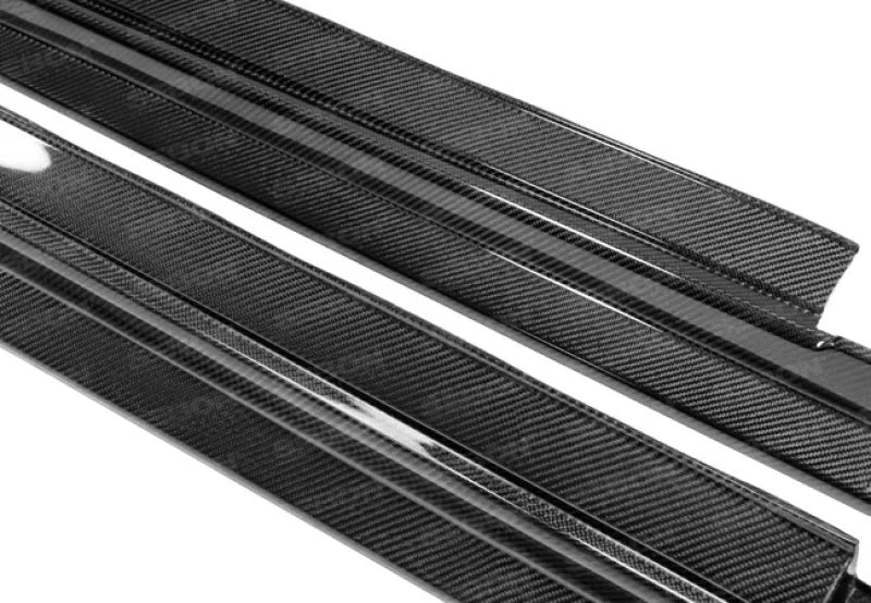 Seibon 11-13 Nissan GTR R35 VS-Style Carbon Fiber Side Skirts (Pair) - Additional View 6