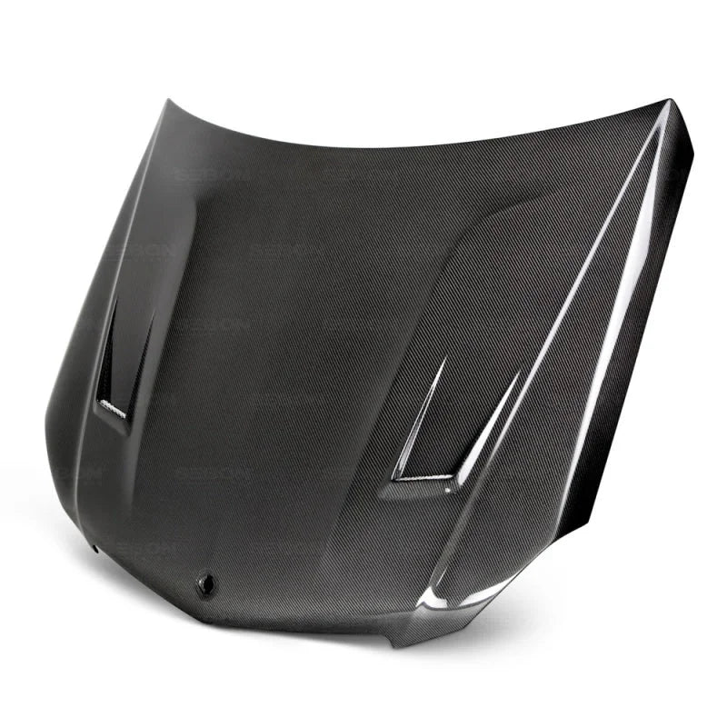 Seibon 12-14 Mercedes Benz C63 GT-Style Carbon Fiber Hood - Side View