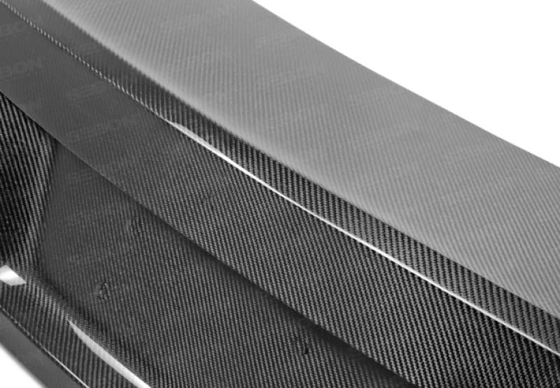 Seibon 12-14 Mercedes C-Class OE Style Carbon Fiber Trunk - Side View