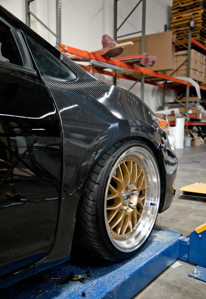 Seibon 14-15 Honda Civic 2 Door OE-Style Carbon Fiber Fenders - Side View