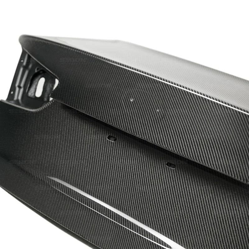 Seibon 14-15 Kia Optima OE Style Carbon Fiber Trunk Lid (Excl 2016 Models) - Installation View
