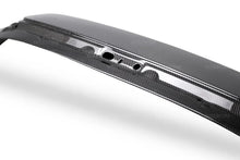 Load image into Gallery viewer, Seibon 15-16 Ford Focus Hatchback Carbon Fiber Trunk Lid - Installation View
