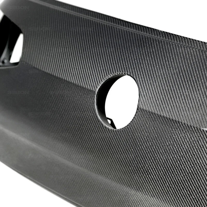 Seibon 15-19 Volkswagen Golf/GTI/Golf R OEM-Style Carbon Fiber Trunk Lid - Installation View