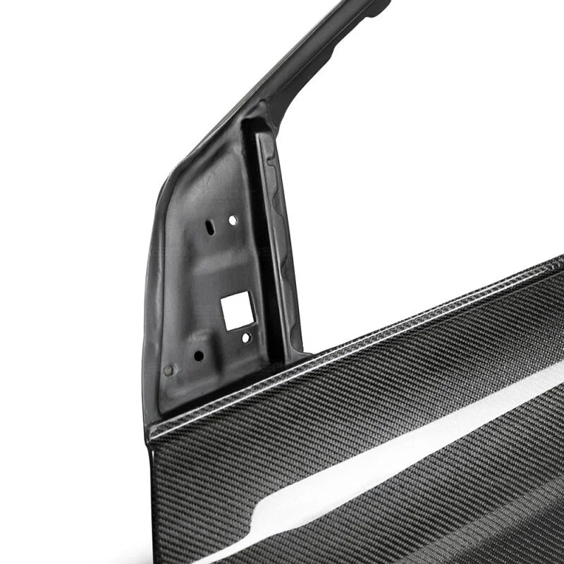 Seibon 16-18 Ford Focus Carbon Fiber Front Doors - Installation View