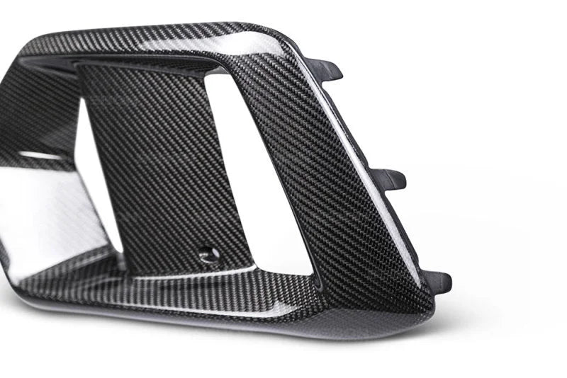 Seibon 16-18 Ford Focus RS Carbon Fiber Fog Light Surrounds - Installation View