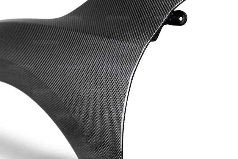 Seibon 16-18 Honda Civic Sedan/Coupe OEM-Style Carbon Fiber Fender - Installation View
