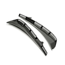 Load image into Gallery viewer, Seibon 17-18 Honda Civic Type-R Carbon Fiber Fender Ducts (Pair) - Side View