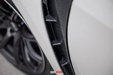 Load image into Gallery viewer, Seibon 17-18 Honda Civic Type-R Carbon Fiber Fender Ducts (Pair) - Installation View
