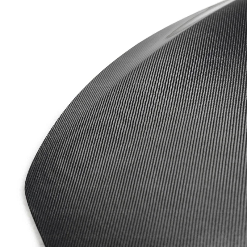 Seibon 17-19 Infiniti Q60 OE-Style Carbon Fiber Hood - Installation View