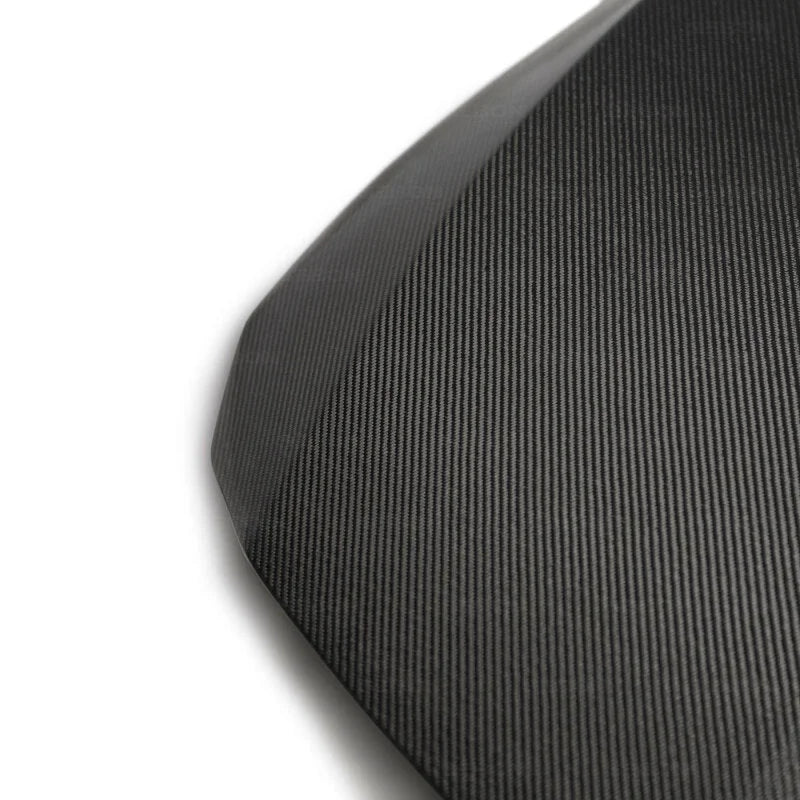 Seibon 18-20 Honda Accord OE-Style Carbon Fiber Hood - Installation View