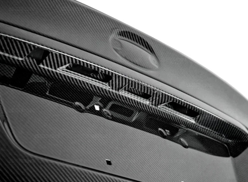 Seibon 2015+ Subaru Impreza WRX/STI OEM Carbon Fiber Trunk Lid - Additional View 5