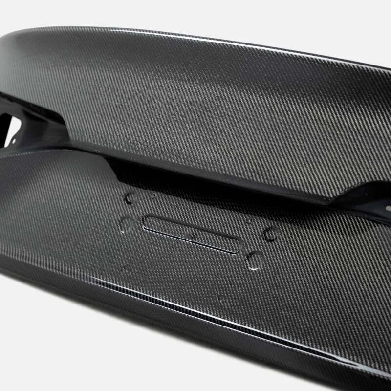 Seibon 2022 Honda Civic 4Dr OE-Style Carbon Fiber Trunk Lid - Installation View