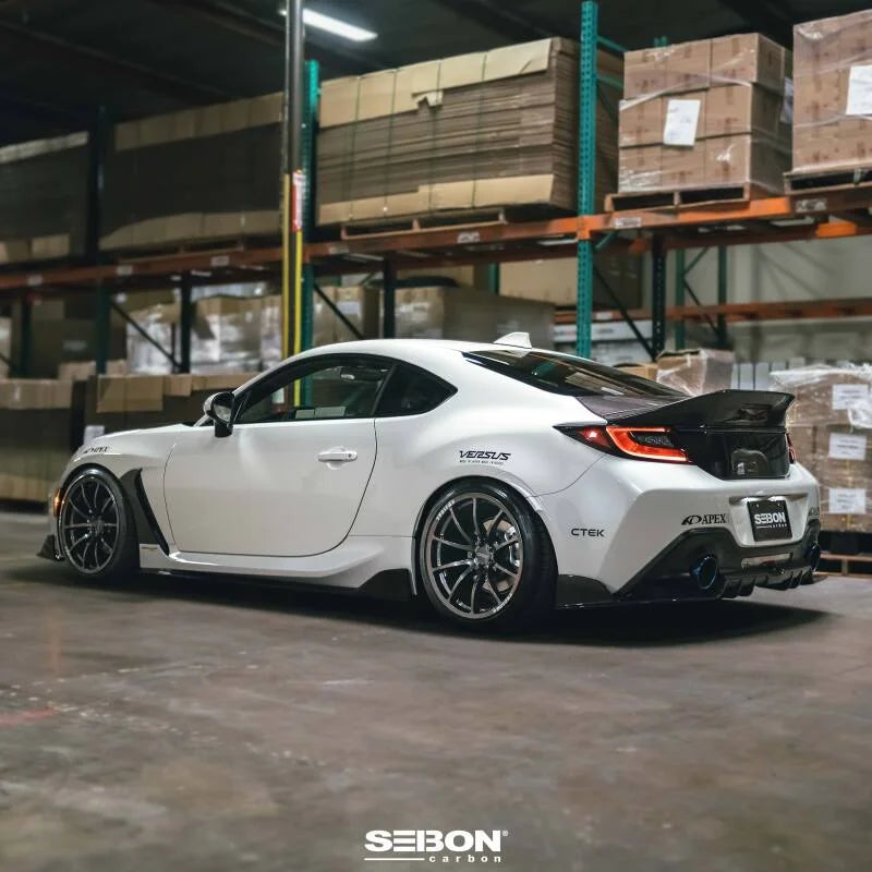 Seibon 2022+ Toyota GR86 / Subaru BRZ C-Style Carbon Fiber Trunk Lid - Installation View