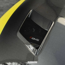 Load image into Gallery viewer, Seibon 2023 Nissan Z GT-Style Carbon Fiber Hood - Side View