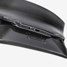 Load image into Gallery viewer, Seibon 22-23 Honda Civic 4 DR C-Style Carbon Fiber Trunk Lid - Additional View 5