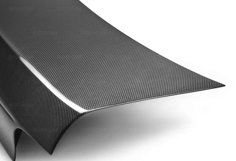 Seibon 98-01 Subaru Impreza OEM-style Carbon Fiber Trunk Lid - Side View