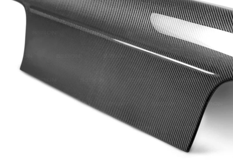 Seibon 98-01 Subaru Impreza OEM-style Carbon Fiber Trunk Lid - Installation View