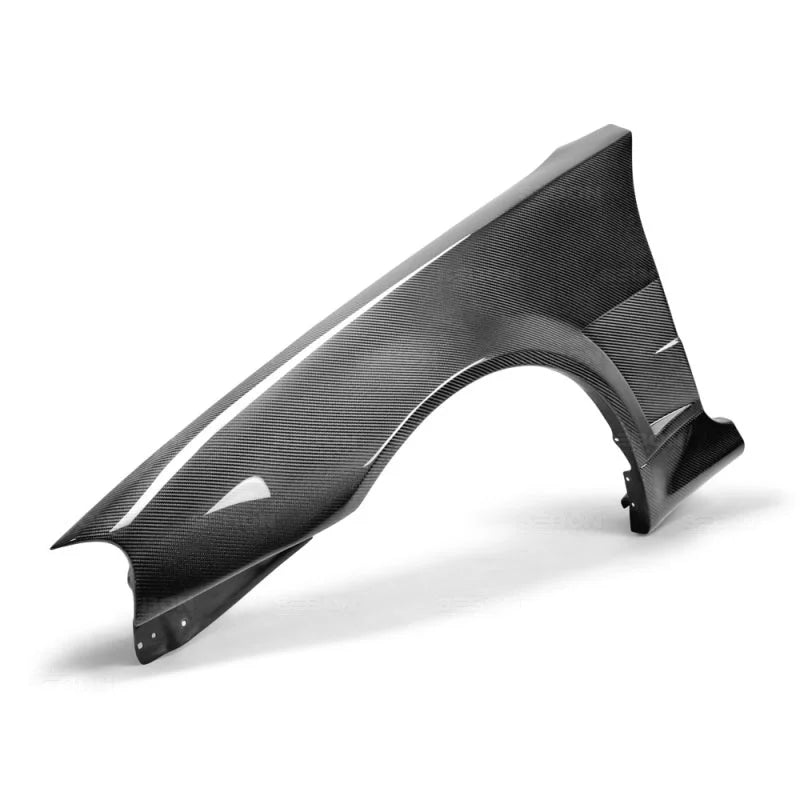 Seibon 99-01 Nissan Skyline R34 NSW-Style Carbon Fiber (Gloss Finish) Fenders (Pair) - Side View