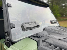 Load image into Gallery viewer, Seizmik 21-23 Yamaha Wolverine RMAX 2/4 1000/ Ltd/R-Spec/Sport/XT-R Windshield Vented AR2 - Installation View