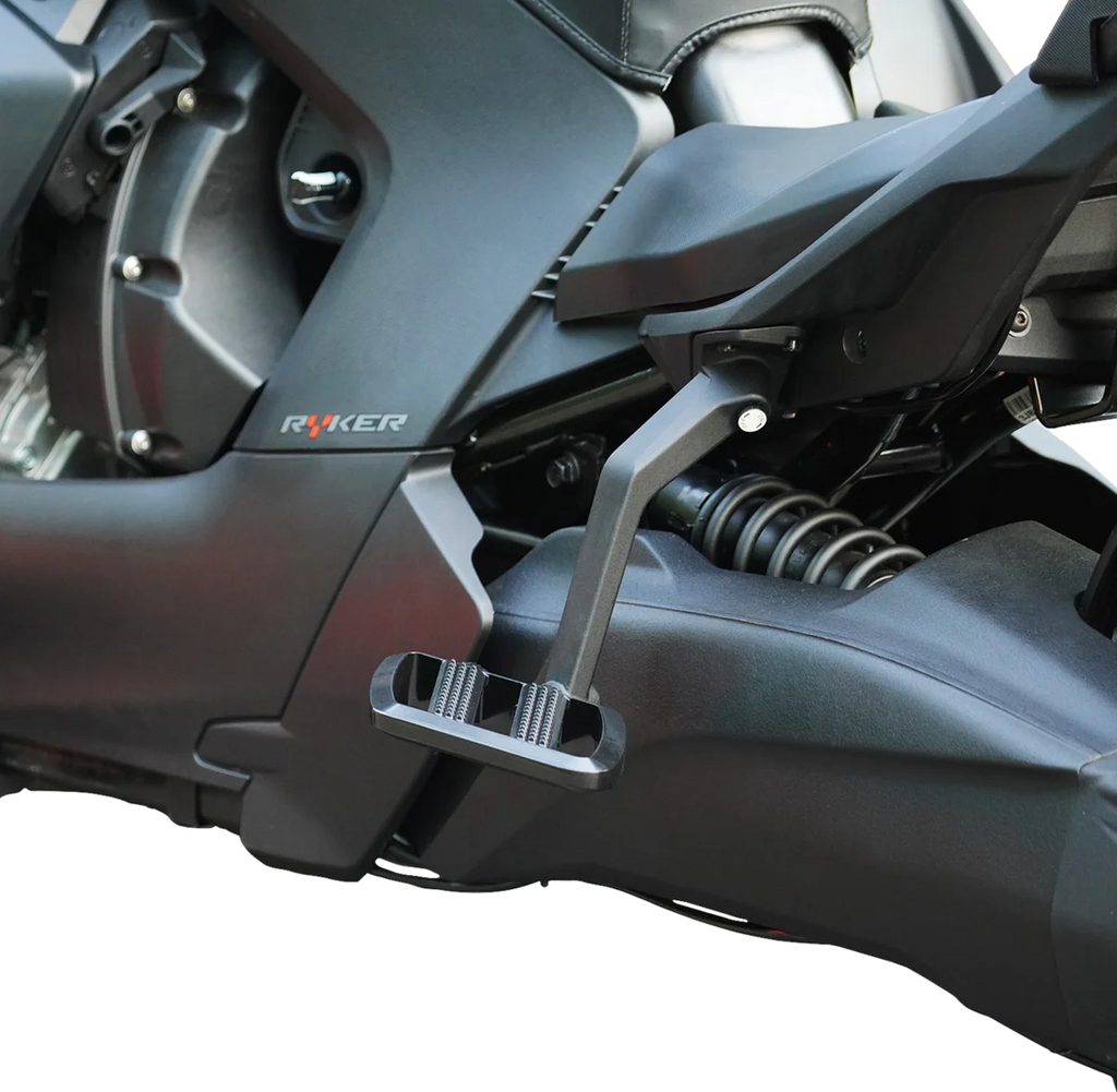 Show Chrome Combat Boards - Passenger - Black w/ Contrast Cut - Ryker '19-'24 - Installation View