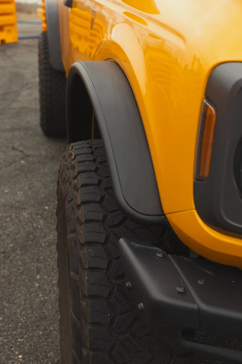 Smittybilt Bronco Front Aluminum Fender Pair (21+ Bronco 4DR) 61770W - Installation View
