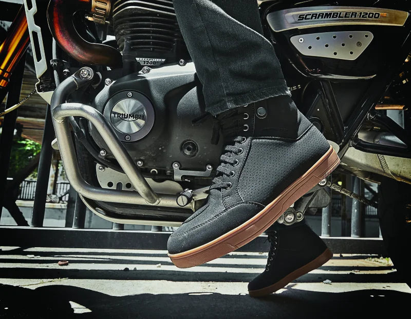 Speed and Strength United by Speed Shoe Black/Gum Size - 8 - Side View
