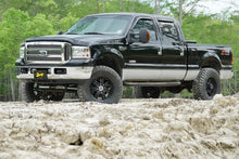 Load image into Gallery viewer, Superlift 05-07 Ford F-250/F-350 SD 4WD 6in Lift Kit w/Repl Radius Arms &amp; King Coilovers Rear Shocks - Side View