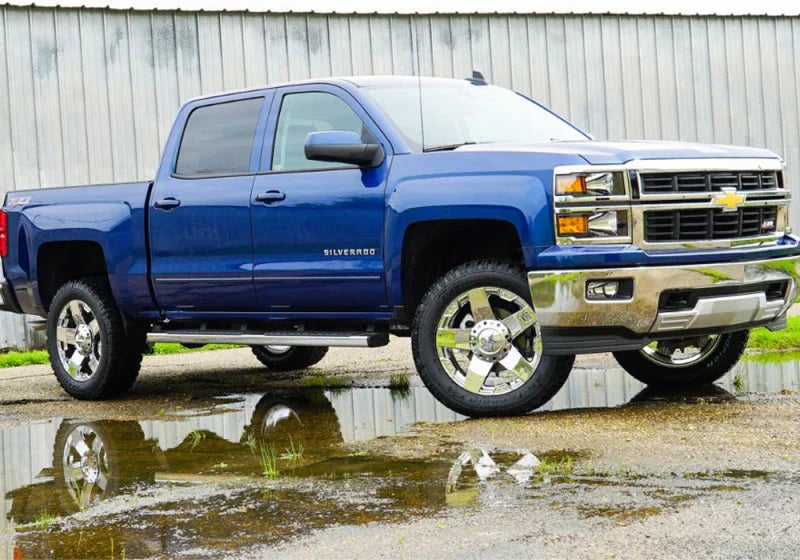 Superlift 14-18 Chevy Silv 1500 2WD 3.5in Lift Kit w/ Alum/Steel Control Arms & Bilstein Rear Shocks - Side View