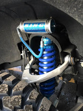 Load image into Gallery viewer, Superlift 14-18 Chevy Silv 4WD 8in Lift Kit w/ Alum/Stamped Steel Cntrl Arms &amp; King Coils &amp; Shocks - Additional View 5